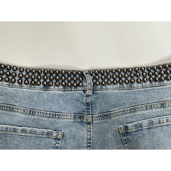 NWT Women’s Steve Madden Distressed Studs Cutoff Denim Jean Shorts Size L #337 - Picture 4 of 12
